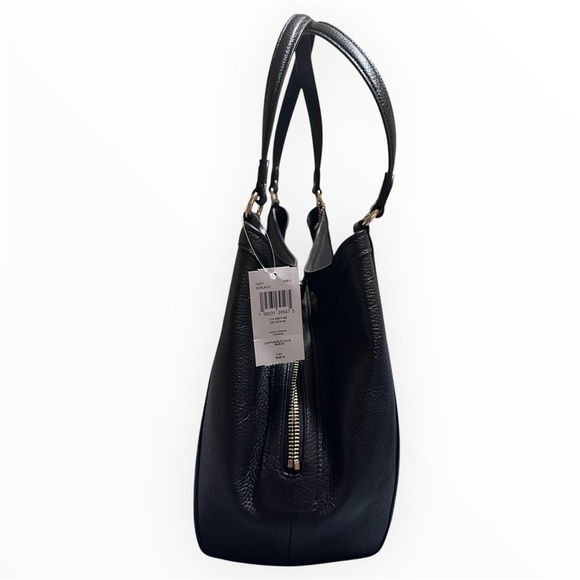 Coach - Picture 7 of 12